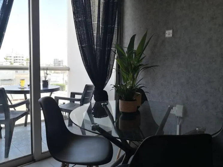 شقة Loizou Holdings Flat 301 لارنكا